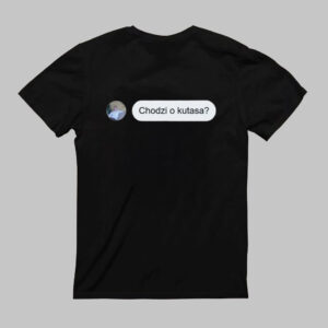 Czarna koszulka z nadrukiem tekstu w stylu wiadomości.