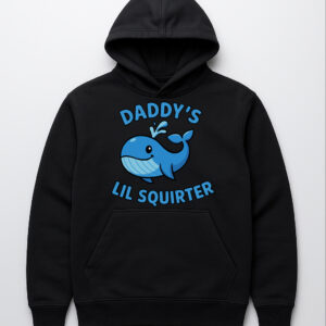 Czarna bluza z kapturem z niebieską grafiką wieloryba i napisem Daddy's Lil Squiter.
