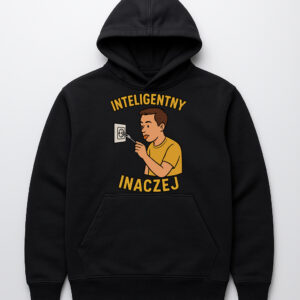 Czarna bluza z kapturem i nadrukiem z napisem Inteligentny Inaczej.