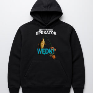 Czarna bluza z kapturem, nadruk Certyfikowany Operator Wędki i rysunkiem ryby.