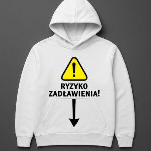 Biała bluza z kapturem z żółtym znakiem ostrzegawczym i napisem Ryzyko zadławienia.