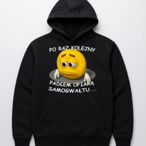 Czarna bluza z kapturem z grafiką emoji i tekstem w języku polskim.