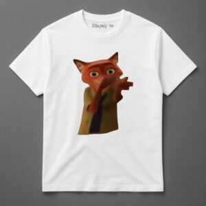 Biały T-shirt z nadrukiem kreskówkowego lisa na szarym tle.