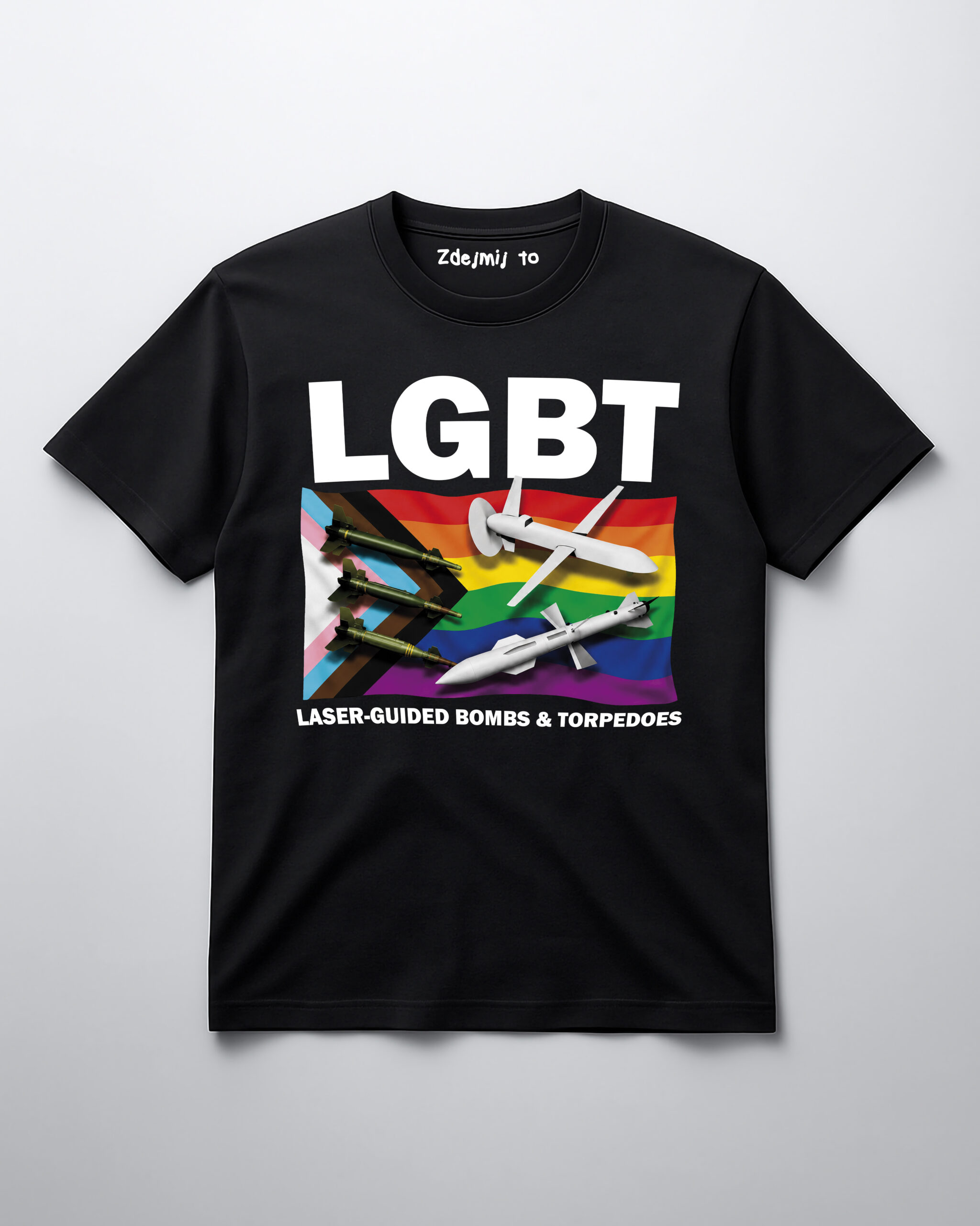 Koszulka z napisem LGBT, obrazkami torped i bomb na tle tęczowej flagi.
