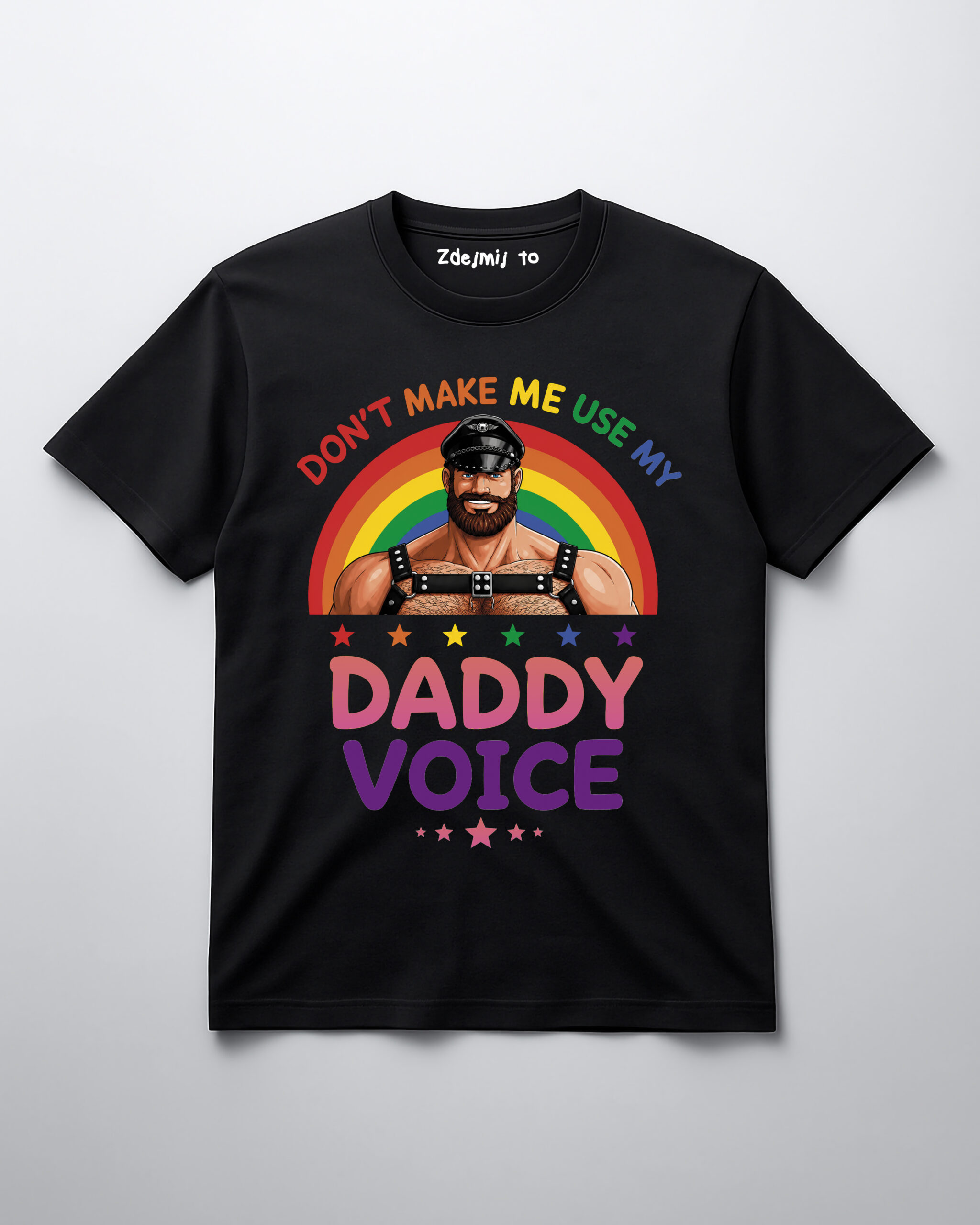 T-shirt z męską postacią, tęczowym napisem „Don't make me use my DADDY VOICE”.