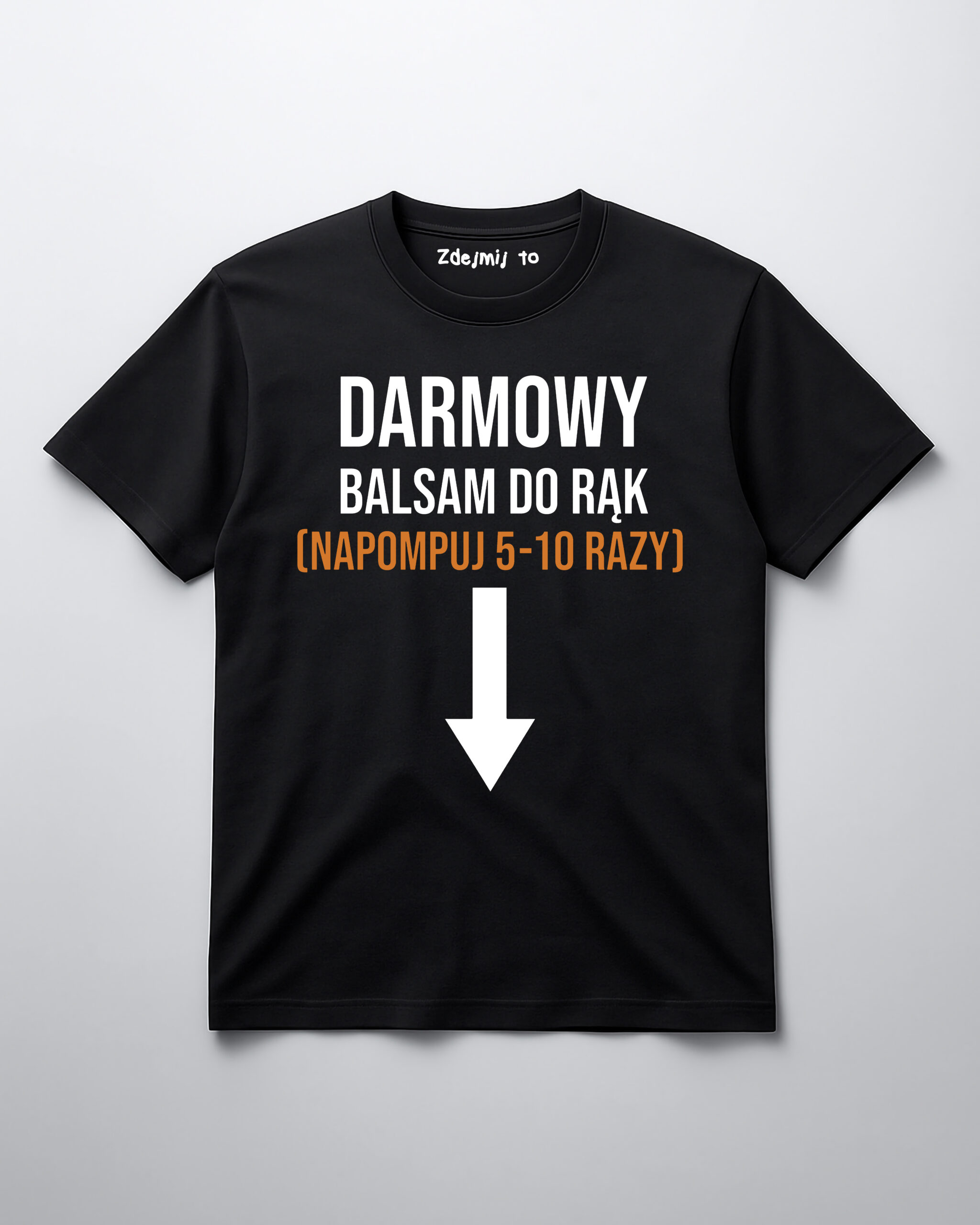 Koszulka z napisem Darmowy balsam do rąk (napompuj 5-10 razy) w czerni.