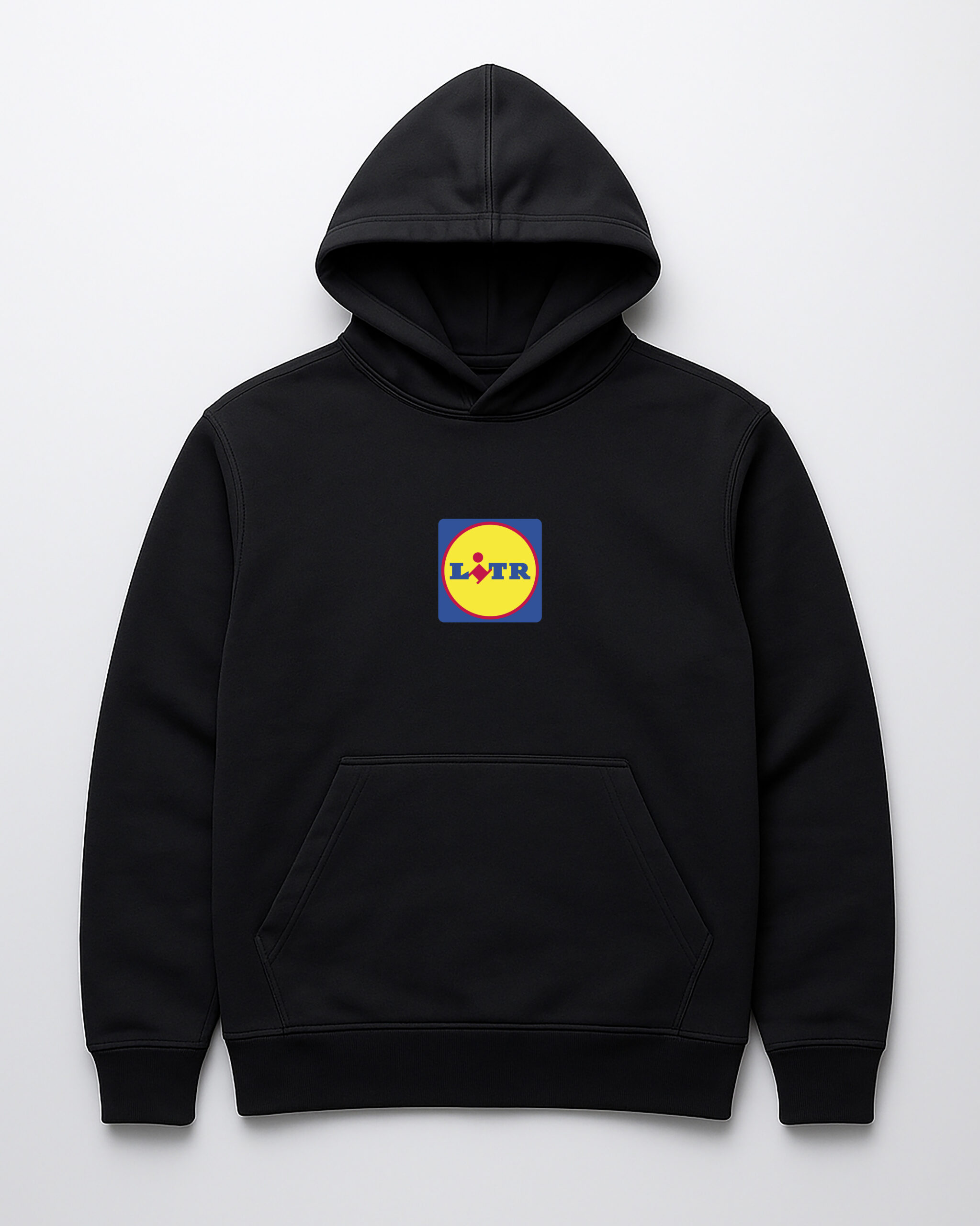 Czarna bluza z kapturem z logo LITR na piersi. Idealna na co dzień.